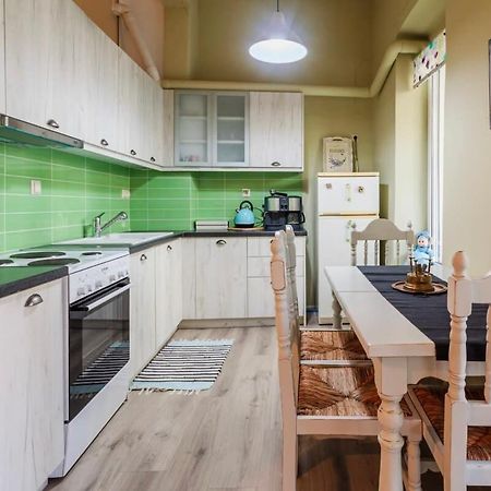 Kalamata Rose Nest - Urban Comfy Escape Экстерьер фото
