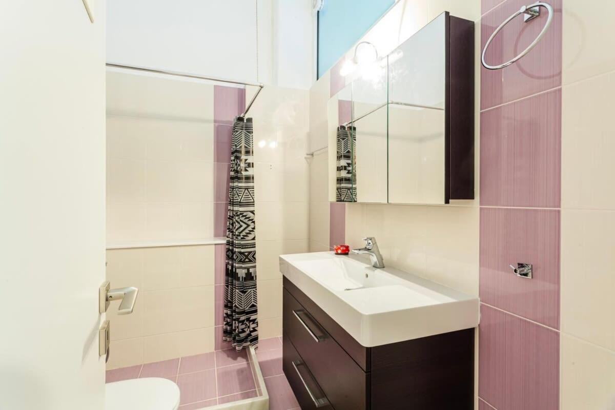 Kalamata Rose Nest - Urban Comfy Escape Экстерьер фото