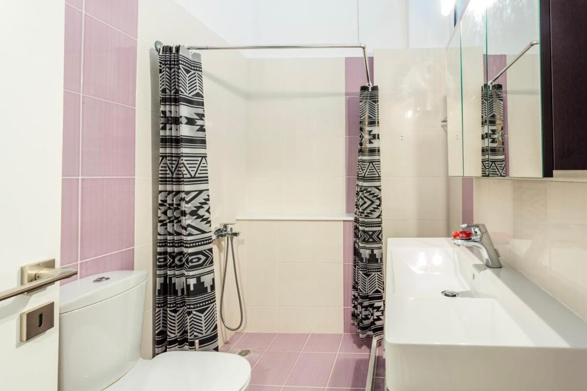 Kalamata Rose Nest - Urban Comfy Escape Экстерьер фото